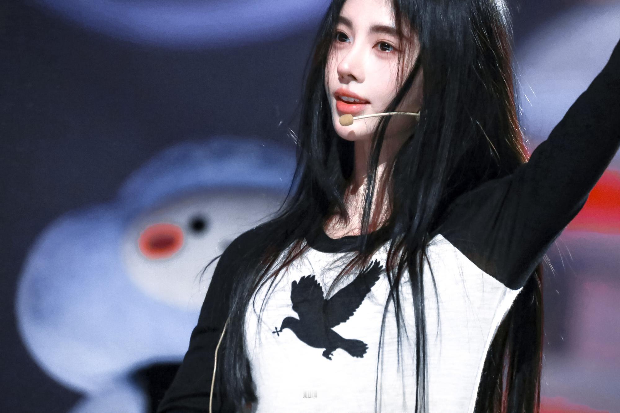 jjy jjy 我们手拉手走更远的路>w<