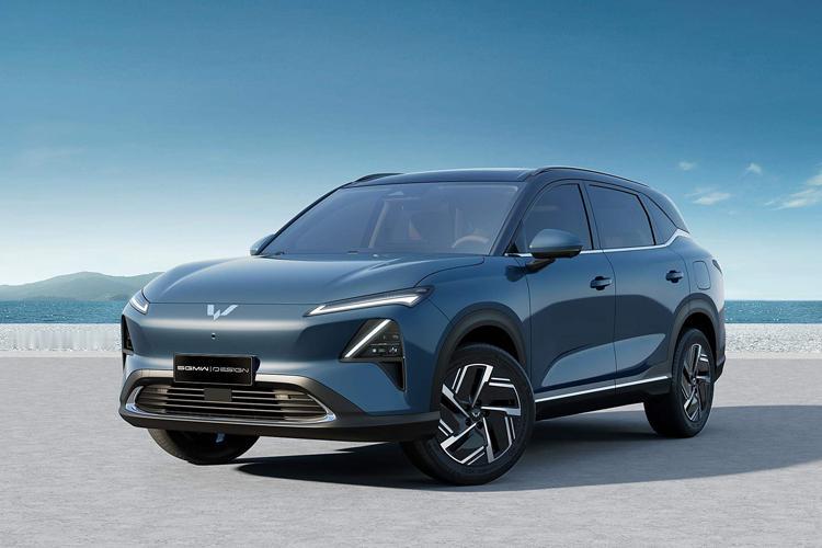 近日，五菱汽车对外公布了首款新能源双动力SUV——五菱星光S的内外细节信息，和之