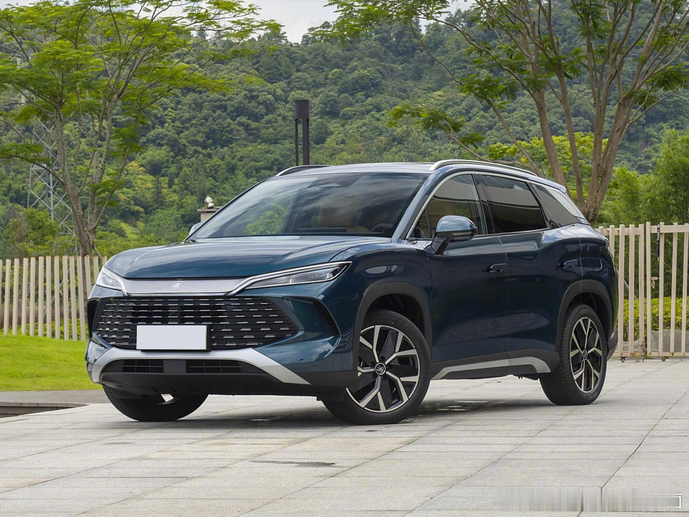 #这是你要的潮车吗# 比亚迪宋L DM-i，5款车型售价13.58万元-17.5