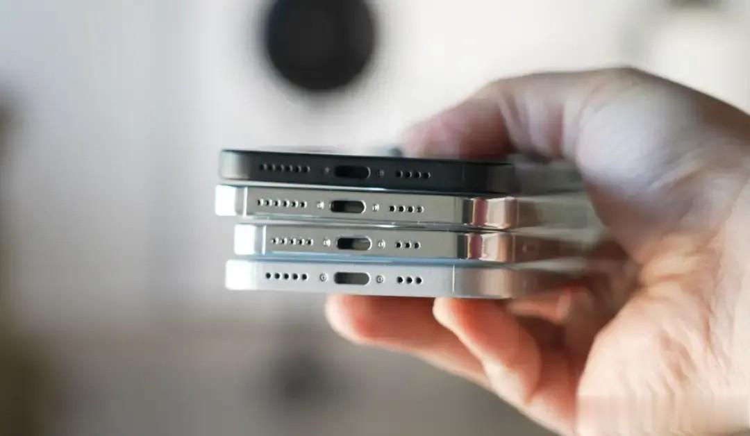 关于iPhone 15 系列C口的一个好消息和一个坏消息。

好消息：
以后出门