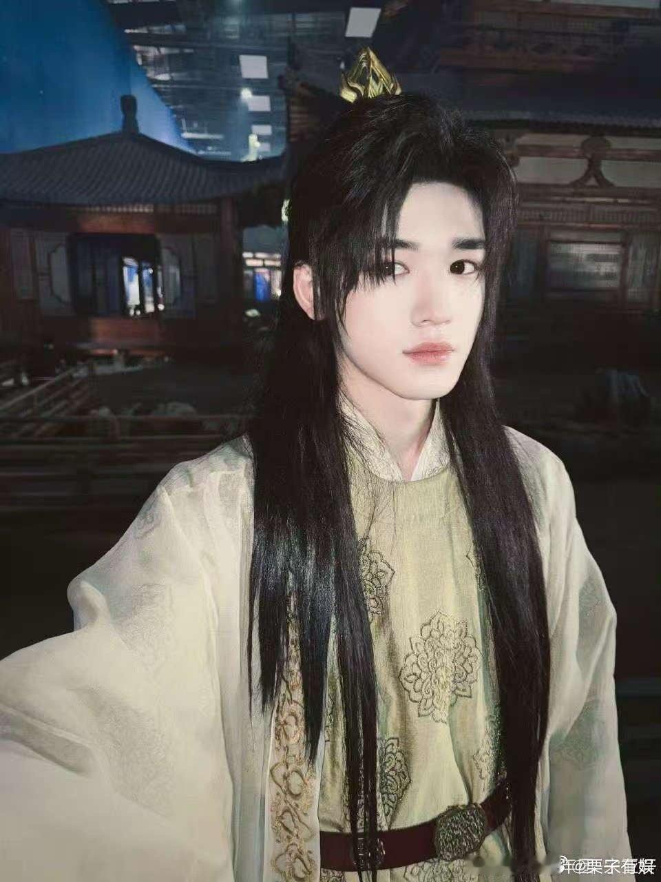 宋亚轩的古装自拍宋亚轩古风自拍宋亚轩古风自拍，好帅呀，[抓狂][抓狂] ​​​