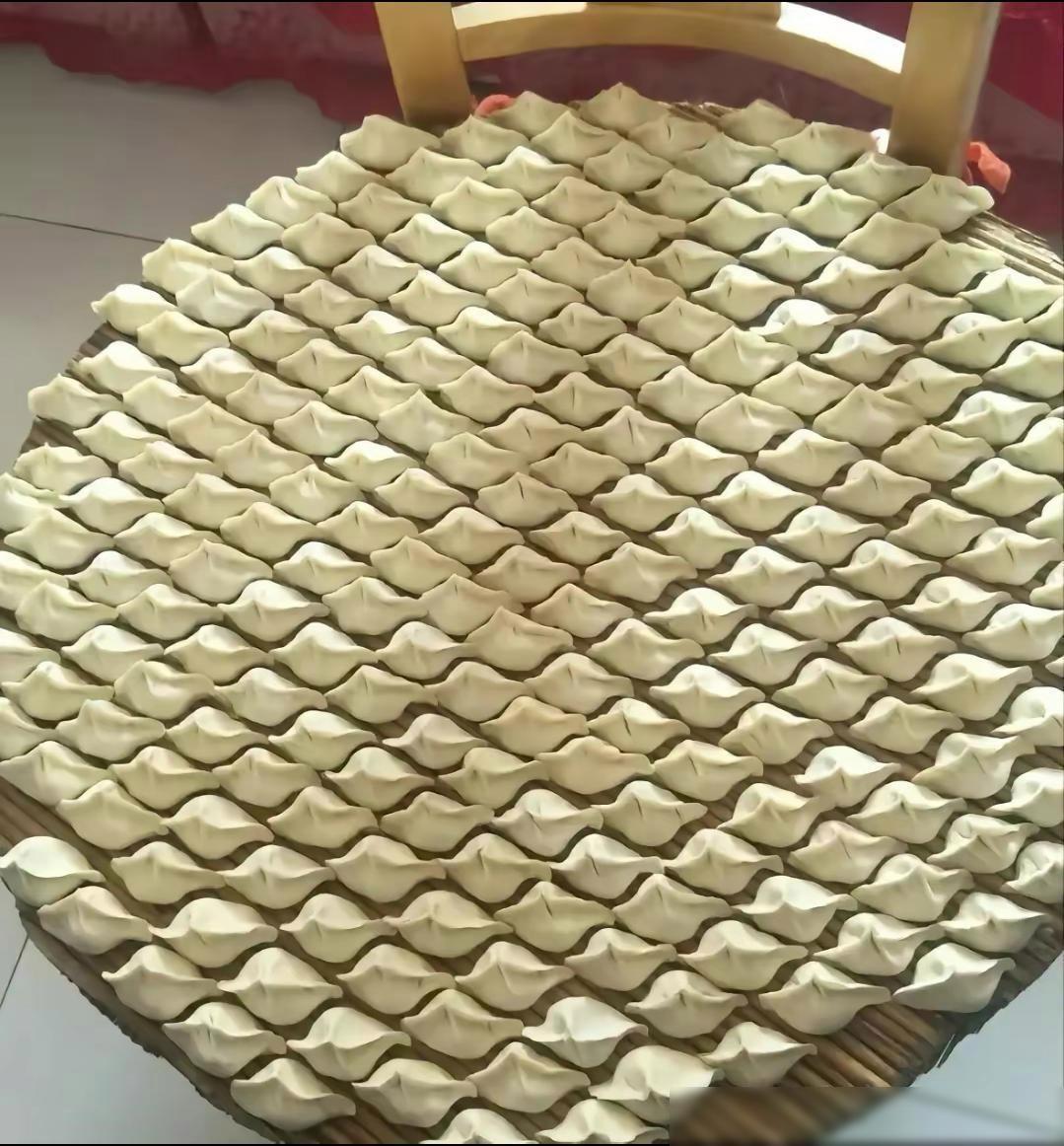 包个饺子也这么内卷了吗？