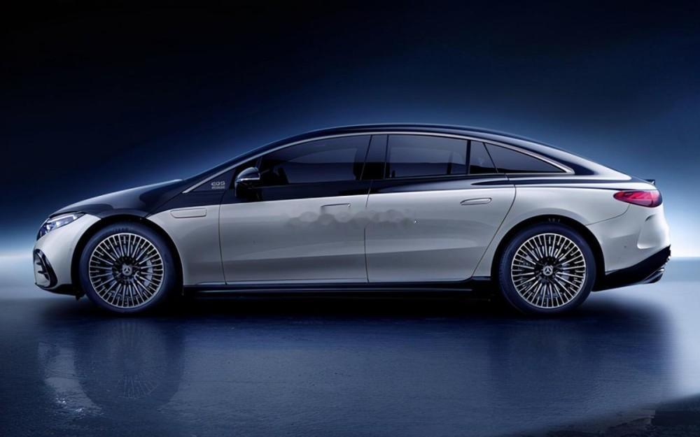 奔驰EQS~~~这玩意的售价简直惊掉了下巴！！！几千公里的准新车为什么不保值呢？