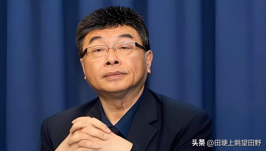 台湾地区知名评论员邱毅："倘若中国人民解放军踏上中国台湾的土地，中国台湾军队极有