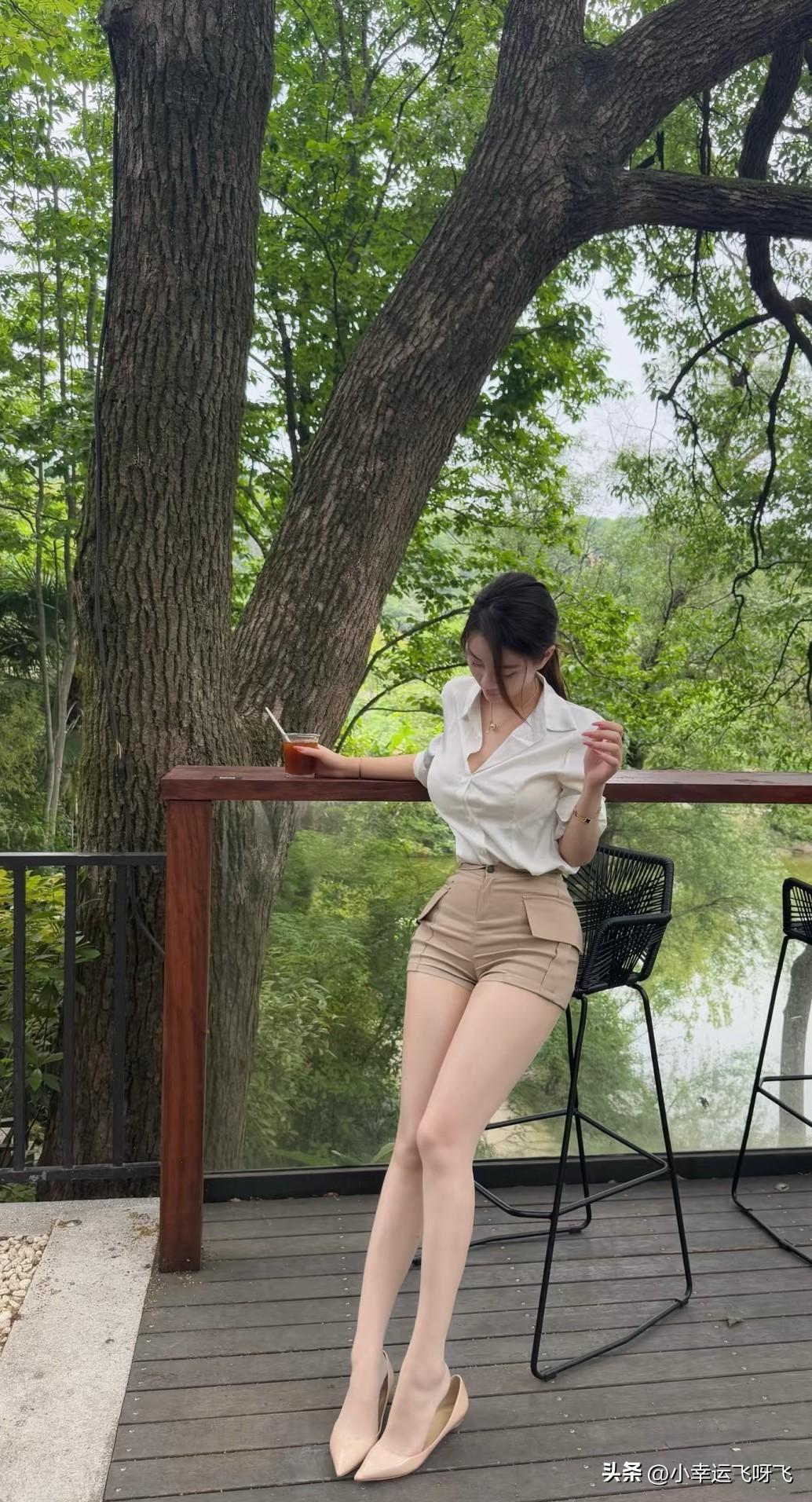 为什么空姐总是单身的多[伤心]
其实最重要的原因就是交友面窄[笑哭]
很多人觉得