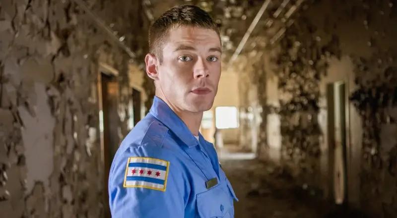 因 Netflix 科幻系列剧《超感八人组》（Sense8）而出名的42岁的美国