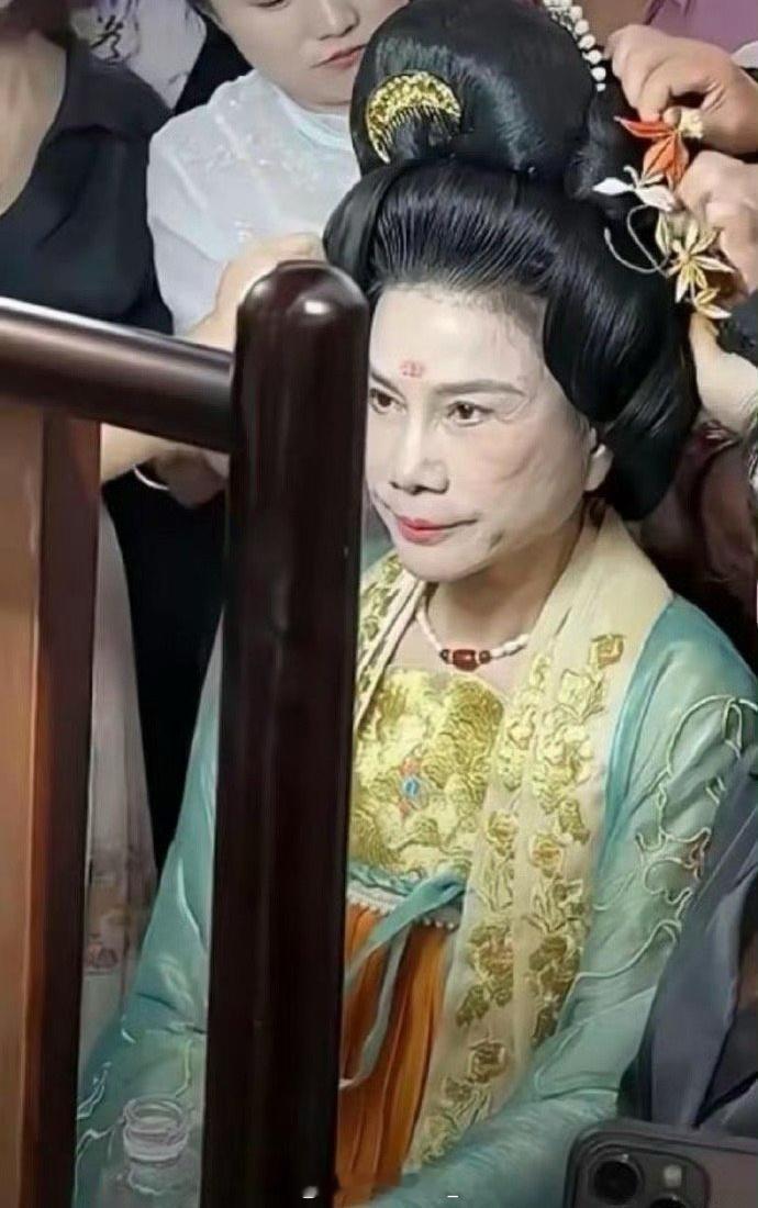 真没想到，竟然是董明珠。难道身边连一个说实话的人都没有吗？  