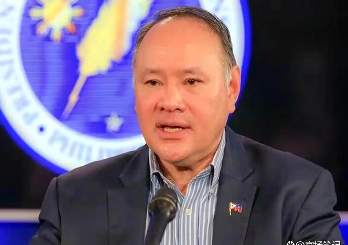 前脚登岛挑衅，后脚被公开点名，这次菲律宾算是把红线踩了个正着。国防部7月17日那
