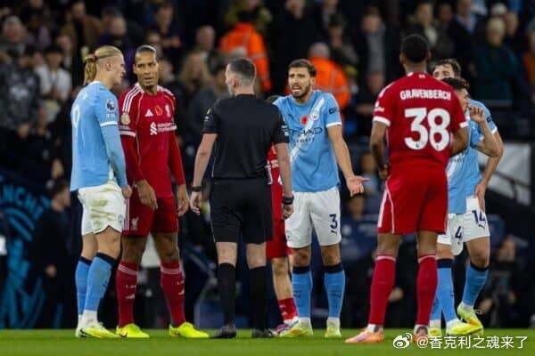 利物浦对阵皇家马德里：成功赢得46次地面对抗。利物浦对阵曼城：成功赢得20次地面