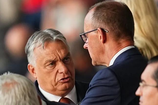 欧尔班确认访问俄罗斯，引得墨茨大怒质问，没成想被欧尔班噎的无话可说。


匈牙利