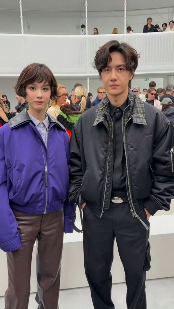 王一博、陈都灵秀场同框，看看两人状态如何？ ​​​