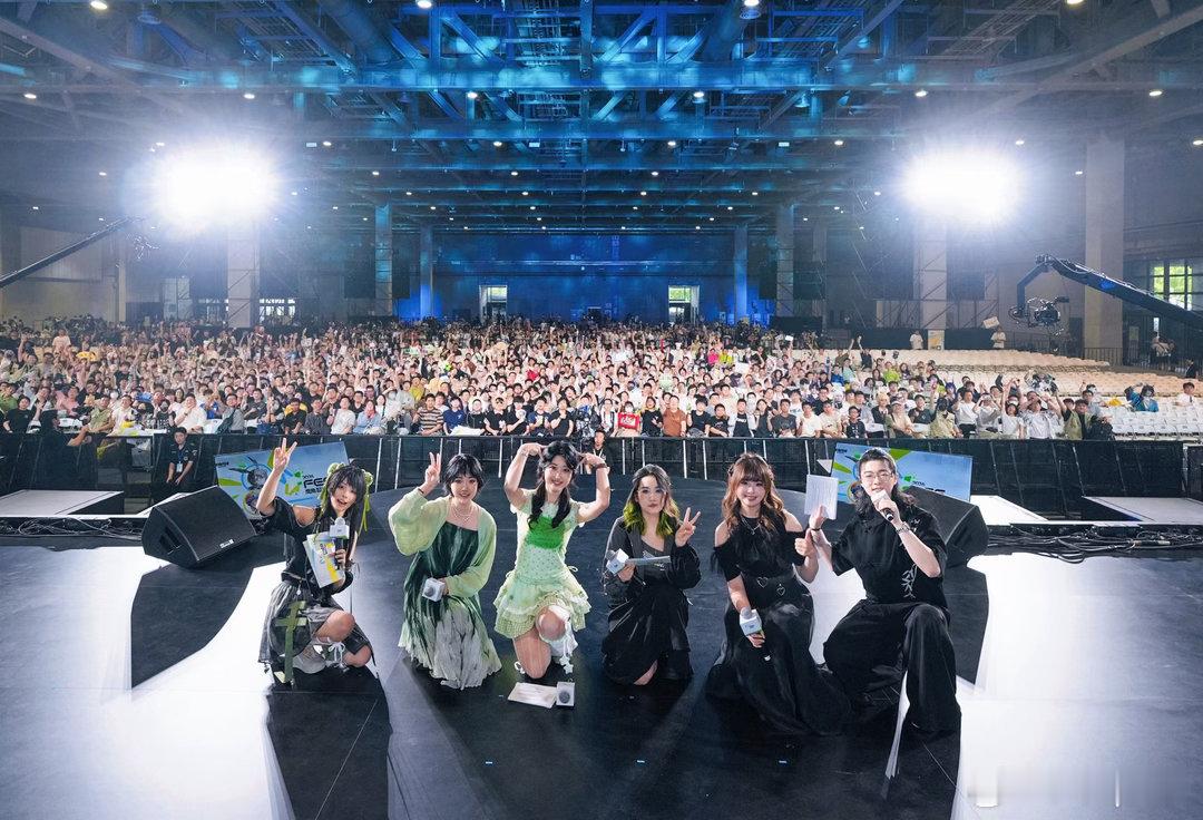 多多poi 7.31鹰角FES🎉 