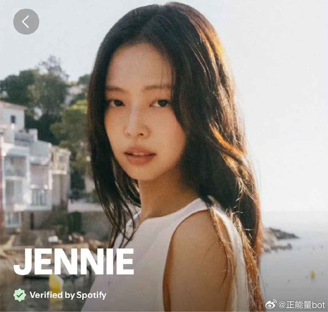 jennie换新头像JENNIE换新头像版头 JENNIE换新头像版头 
