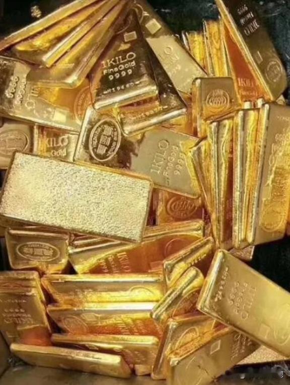 别再盯着那些乱七八糟的新闻了，什么委内瑞拉又怎么了，那都是障眼法。
就一件事，记