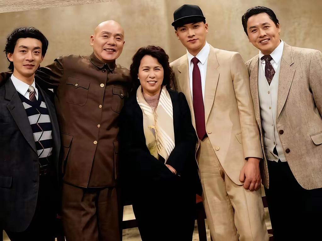 我敢打赌！90%的人都看过他们演的电视剧！能在3秒内全认出来，绝对是高手。