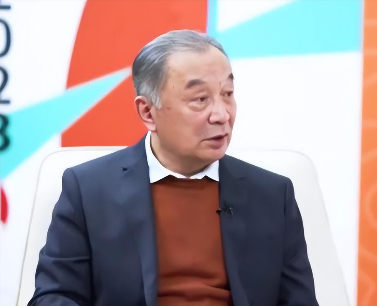 著名教授温铁军大胆发言：乡村小学，几乎都倒闭完了，名义上是县城教育质量好，实际上