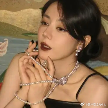 1.李荣浩这次算是做得相当体面了，被女方粉丝骂得够呛，最后也没索要任何版权费和赔