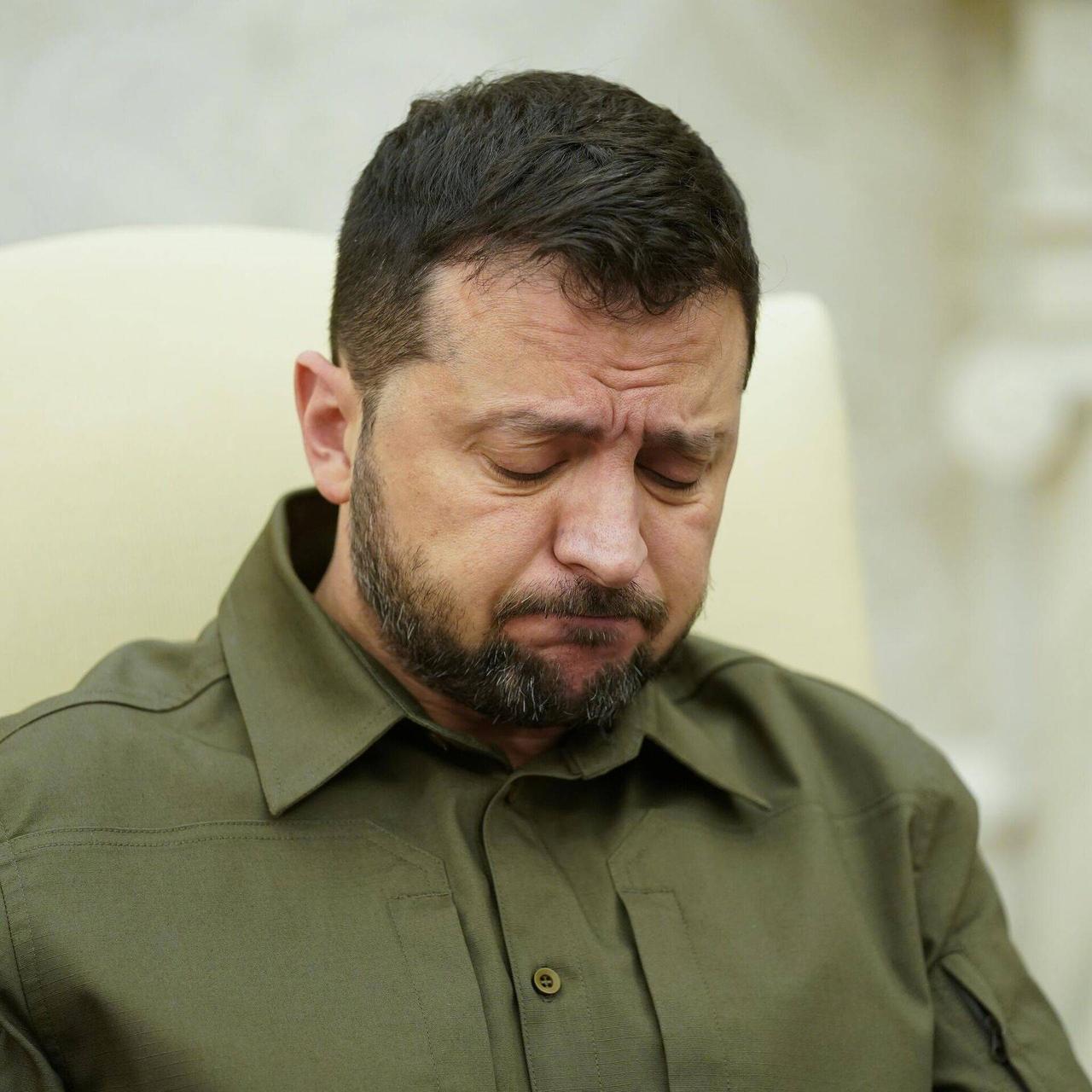 为什么泽连斯基最近“很安静”？几乎沉默不再发声了？主要有2个原因：

这种沉默不