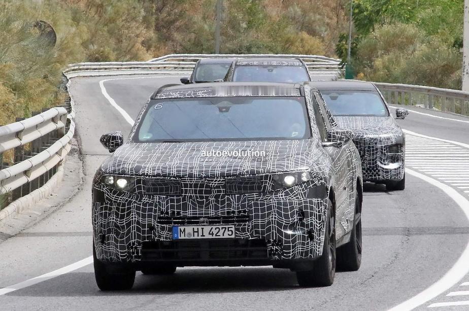 【全新宝马X5插混版谍照】全新宝马X5/iX5或在2026年年末发布，提供汽油、