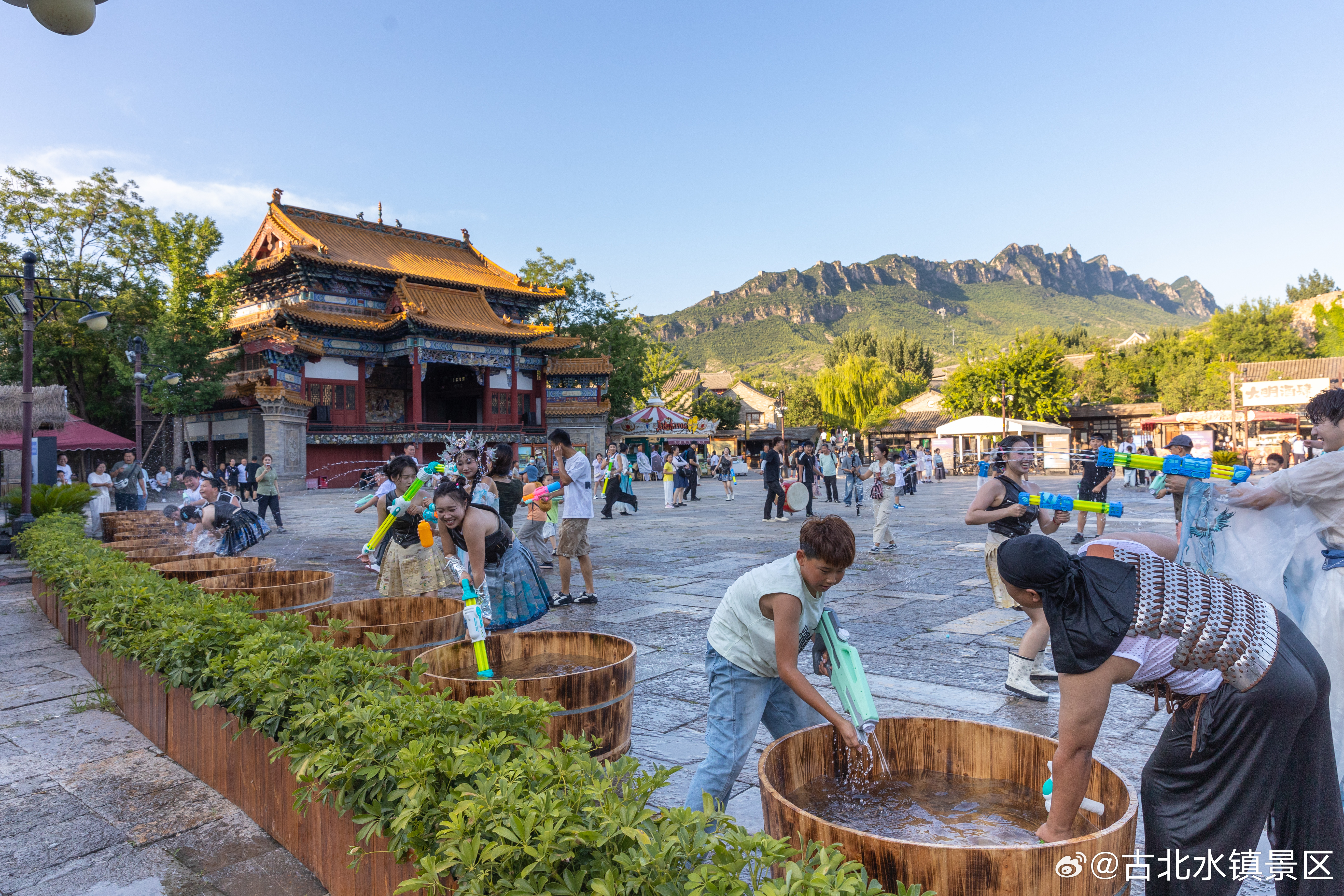 踏过朝露，奔赴山海，保持初心与热爱眼前皆是风景，前路皆有光亮早安，宝子们～#古北