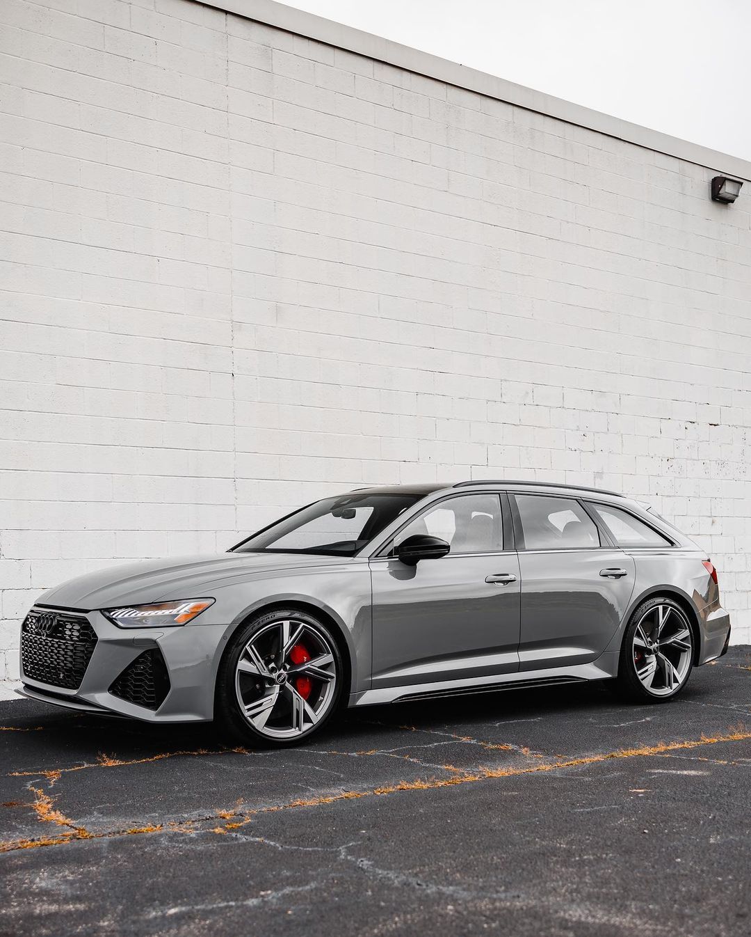 奥迪 RS6 Avant（纳多灰） ​​​