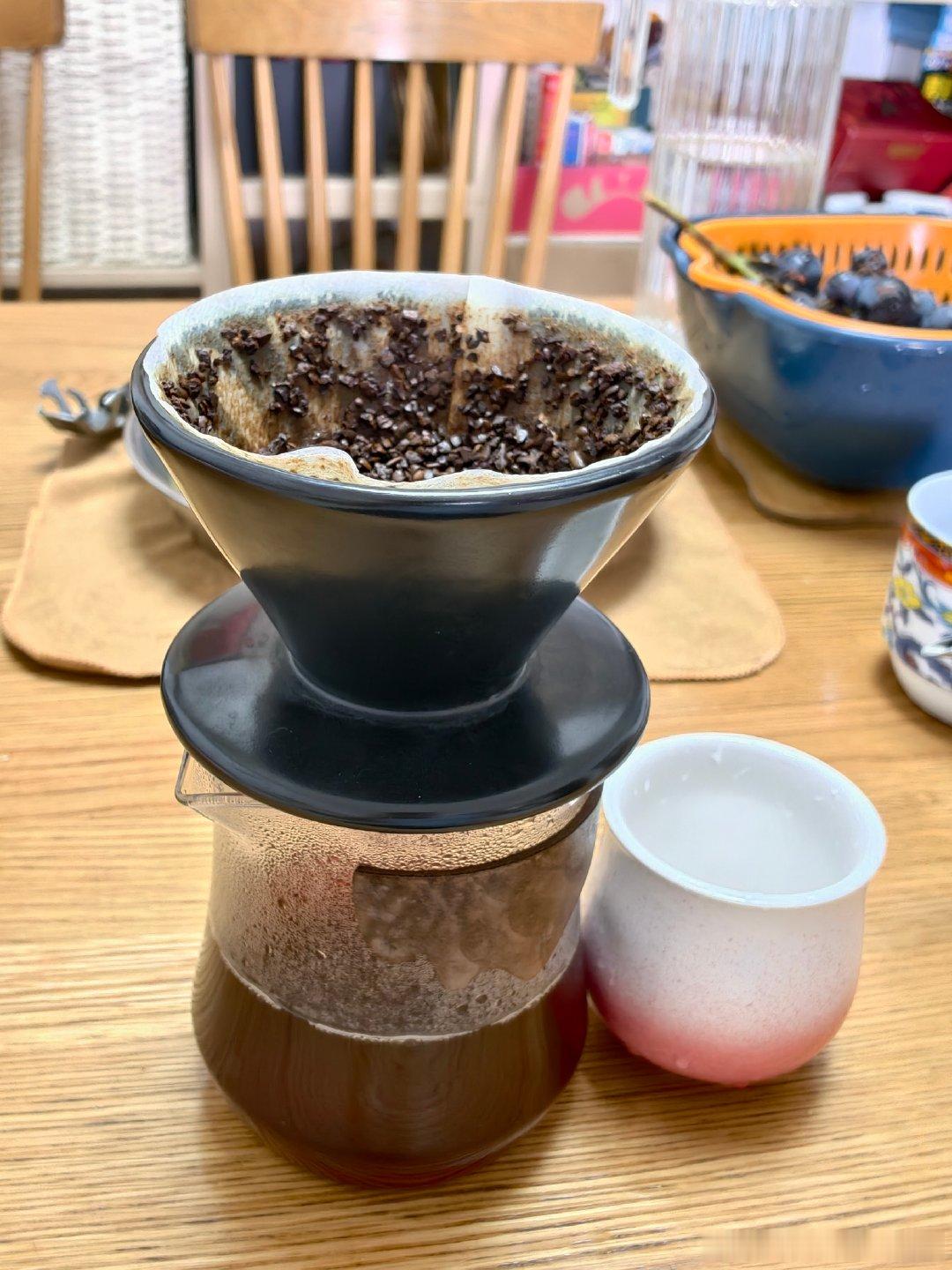 今年就是尝试不同风格的瑰夏，轮到大家熟悉的品牌，明谦喜欢酸甜口感的，应该会对瑰夏