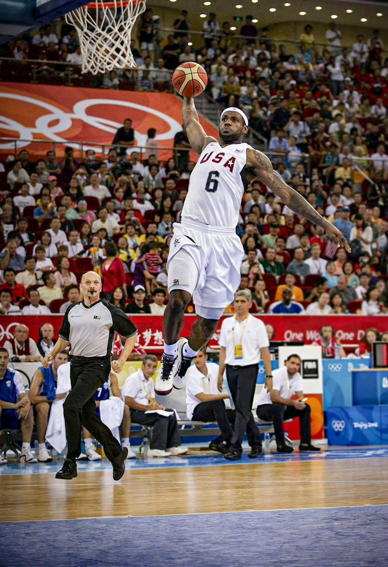骑士詹姆斯nba 北京欢迎你[照相机] ​​​
