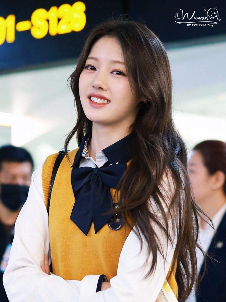 今天机场反响很好的RORA李茶仁🧡 