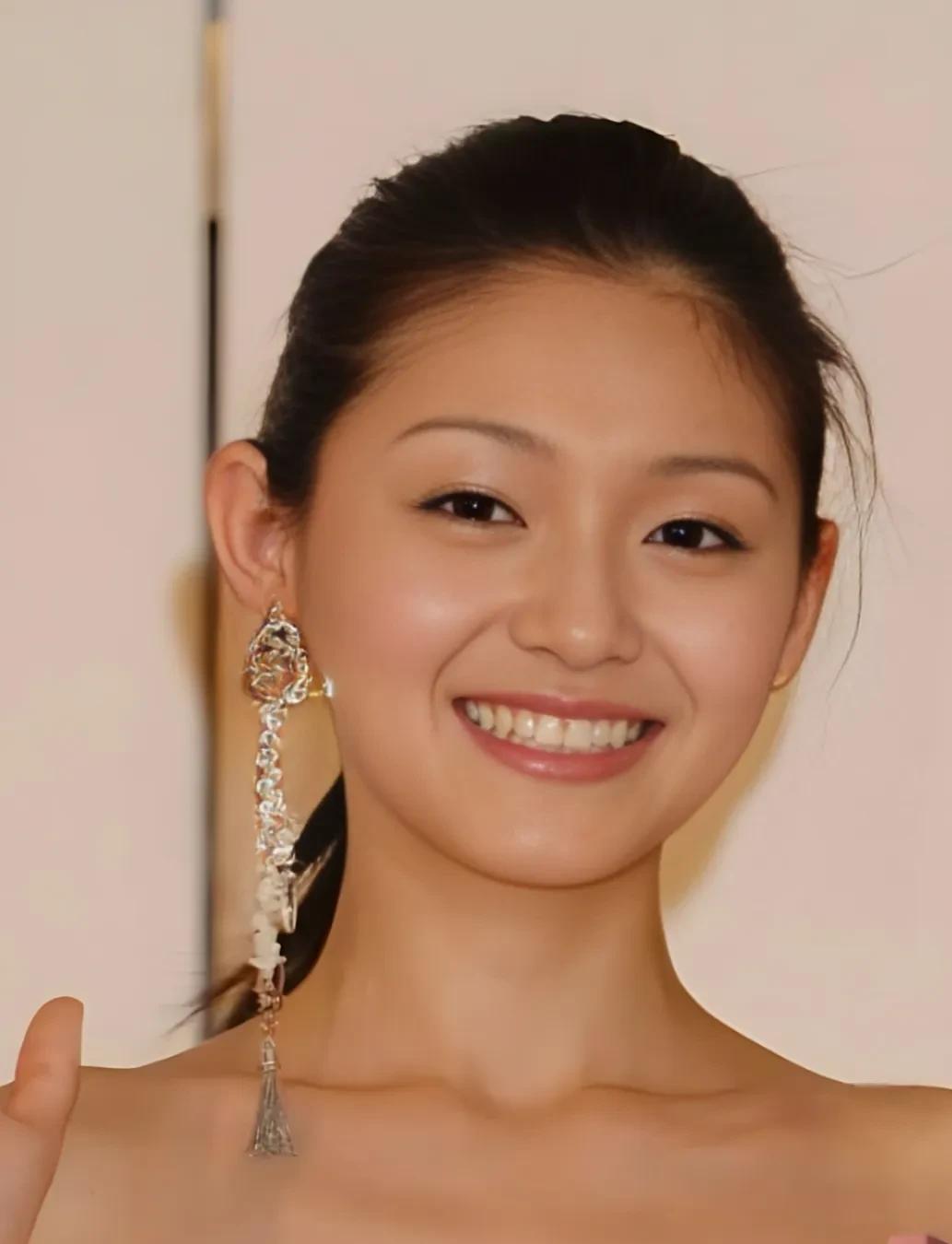 日本医院最近爆出了一条大新闻，大S去世前在急诊科的记录被公开了。记录显示，她当时