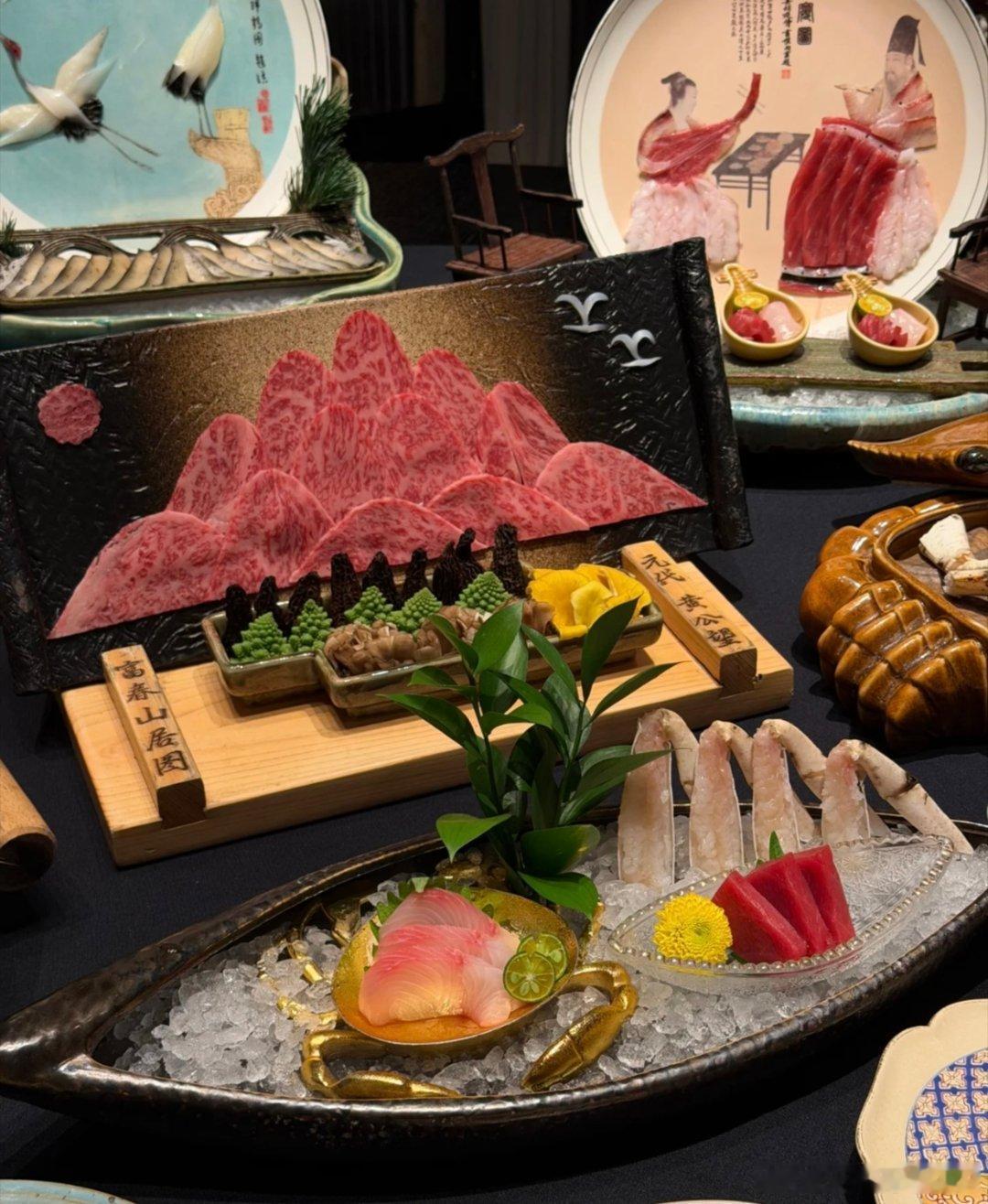 饭吃七分饱才健康。脾胃属土，土质疏松才能生长万物。塞满了食物，体内的气压根儿就没