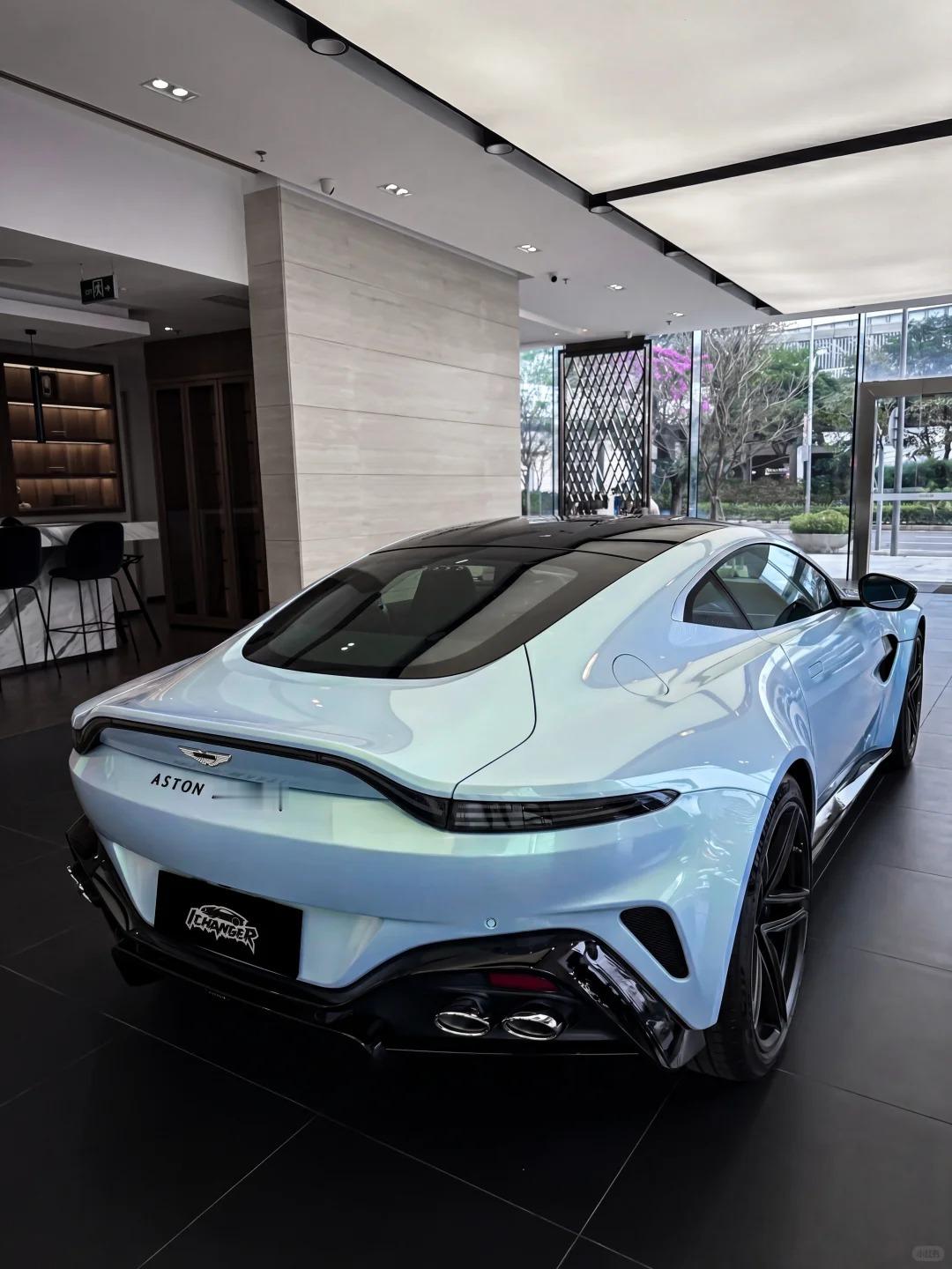 窝趣，这个天蓝珠光色太好看，太适合阿马了吧车的新衣