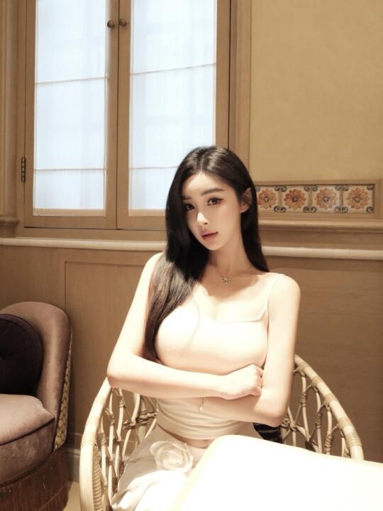 左滑帮我选一张…