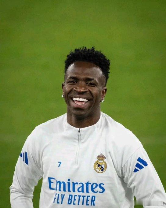 C罗霸气回应挑衅我有五个欧冠总裁又进球了，说句不好听的不喜欢也不用诋毁，毕竟人家