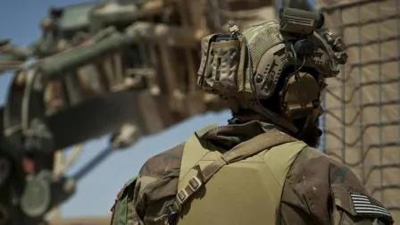 现在有两个国家要感谢伊朗。第一个就是丹麦，如果没有中东战争，格陵兰就要提前上了特