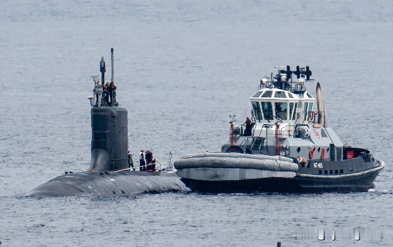 🇺🇸美国海军“佛蒙特”号（SSN-792）核动力攻击潜艇于2026年7月24