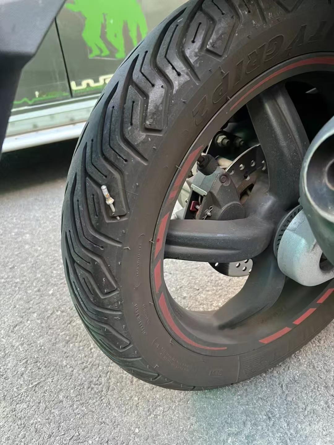 车若初见 真悬......这钉子挺有眼力见儿