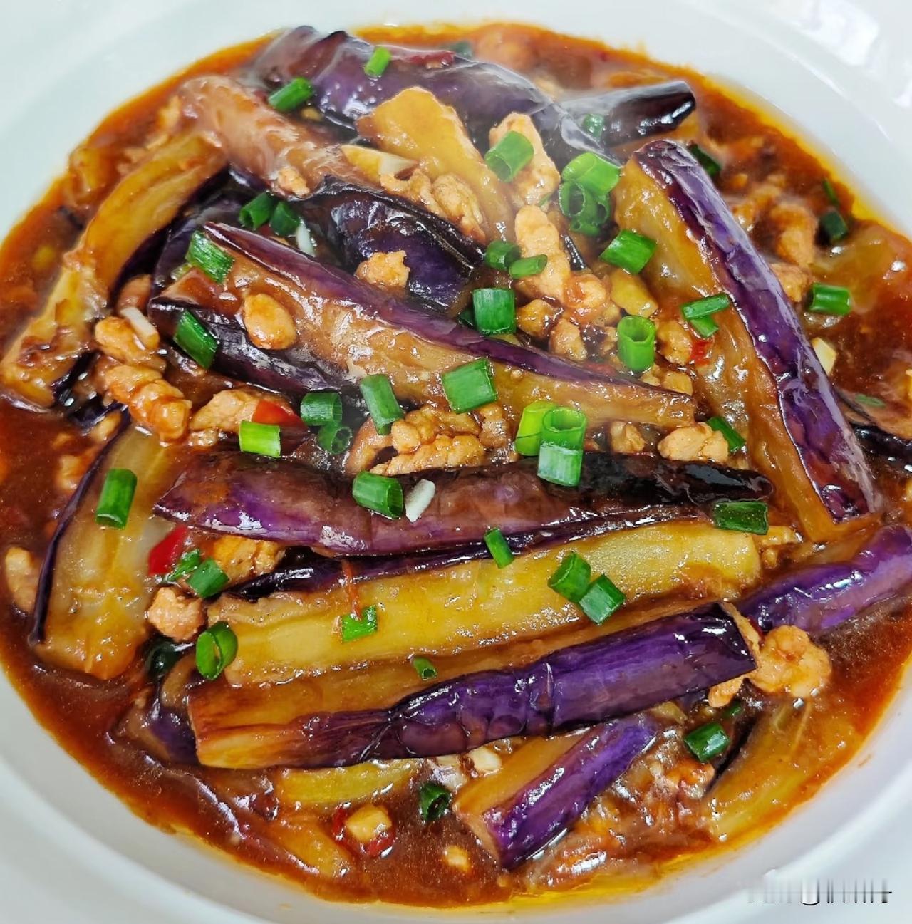 心脏偏爱的10种食物
看看你常吃几种
一、小米（温和养心，安神又护心）
二、红豆