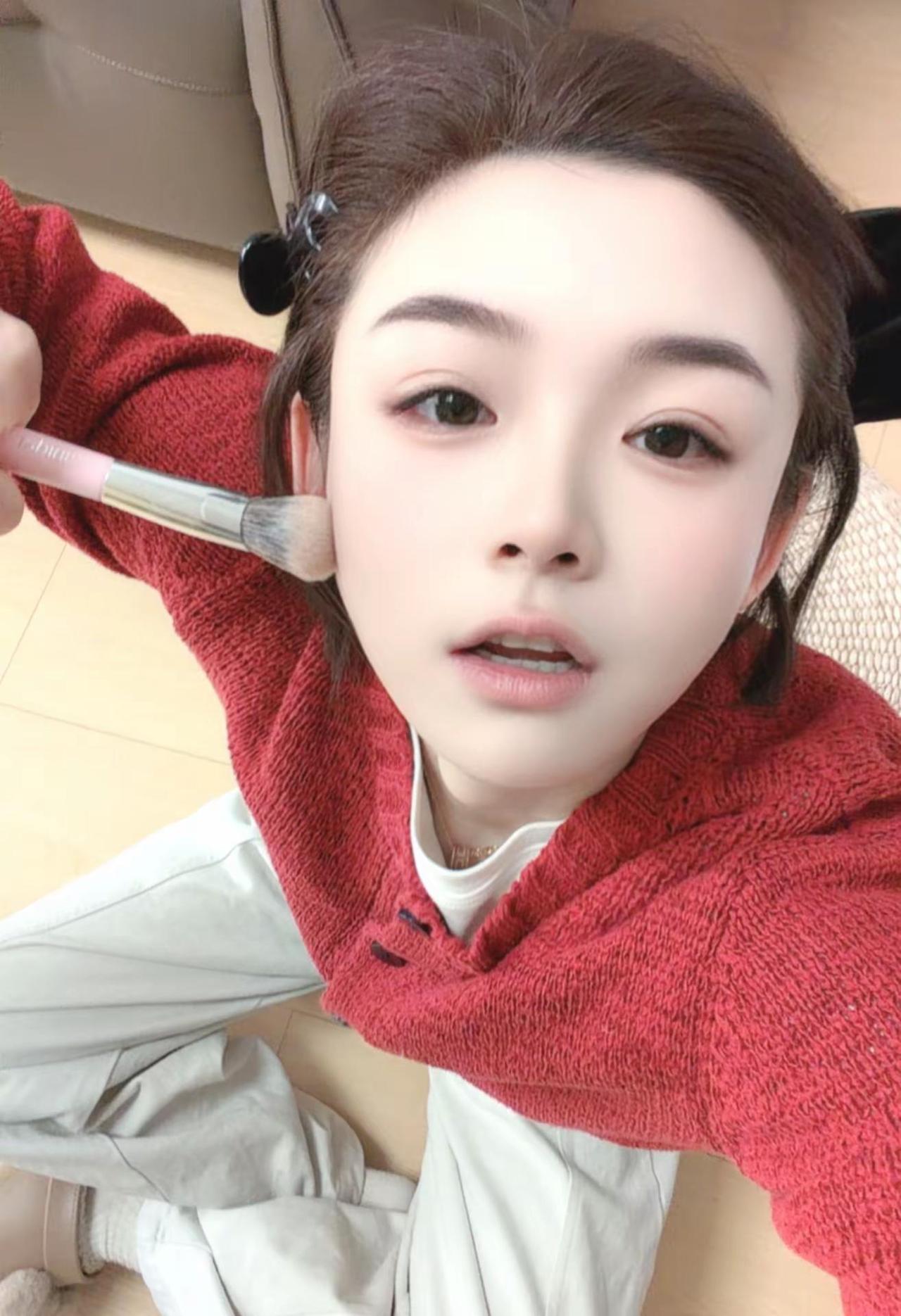 纯素颜 话题是没有话题