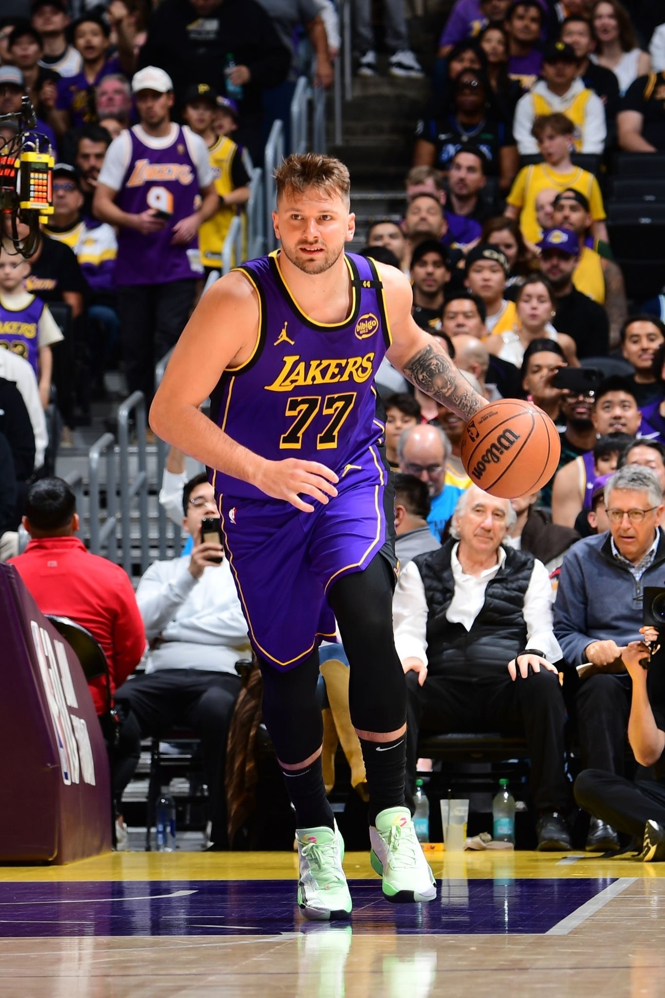 SNEAKERS ON COURT  Luka Doncic & Jordan 