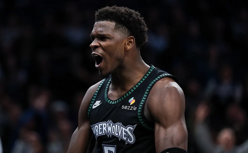 明尼苏达森林狼在周二以119-114力克丹佛掘金，两队携1-1的总比分移师明尼阿