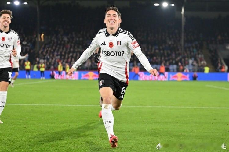 开云体育馆  【记者：利物浦愿免签哈里·威尔逊，但他无法直接替代萨拉赫】    