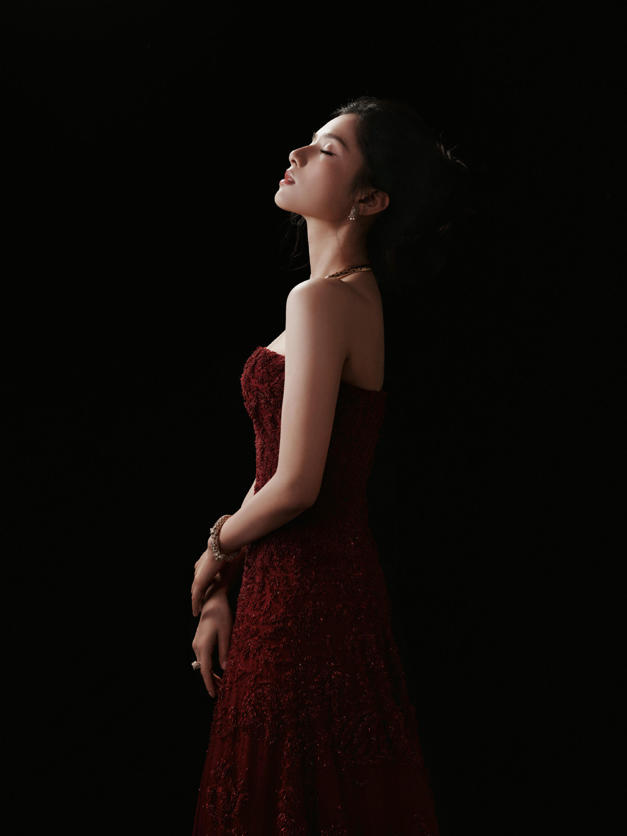 张婧仪白玉兰走两次红毯张婧仪白玉兰走了两次红毯双倍红毯双倍心动！白玉兰之夜，张婧