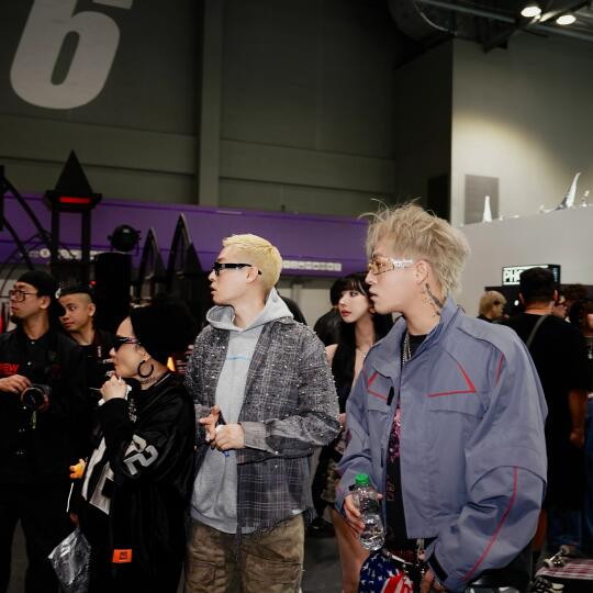 老友聚会现场在complexcon🇭🇰