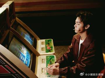 许凯演陈辉算是脱敏治疗了方圆八百米 许凯化身人形坦克，这次面对恐怖场景毫不手软，