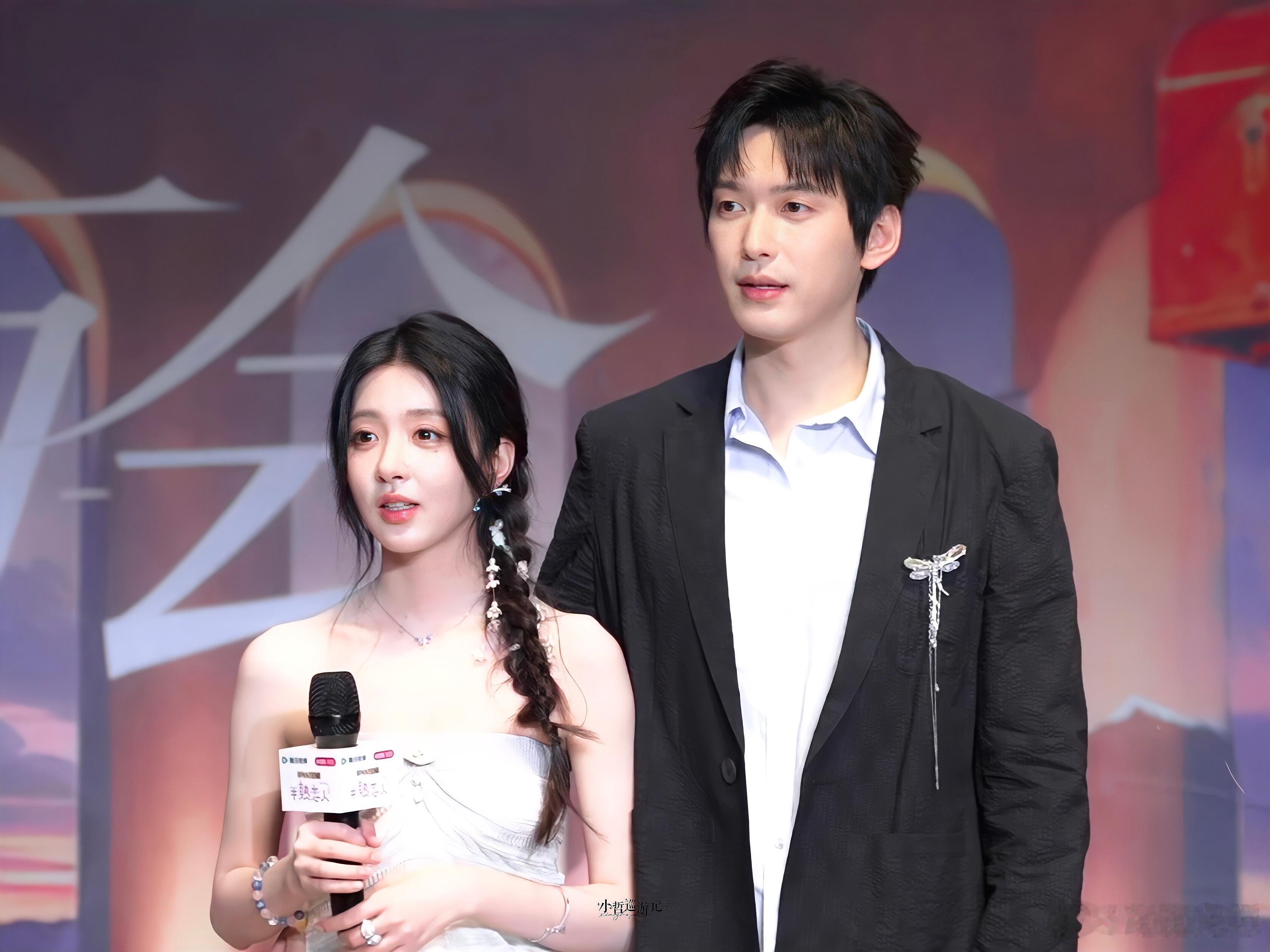 柳周 ★好般配的两个人 完全男帅女美！！！！柳柳  周佑凌‖柳周cp