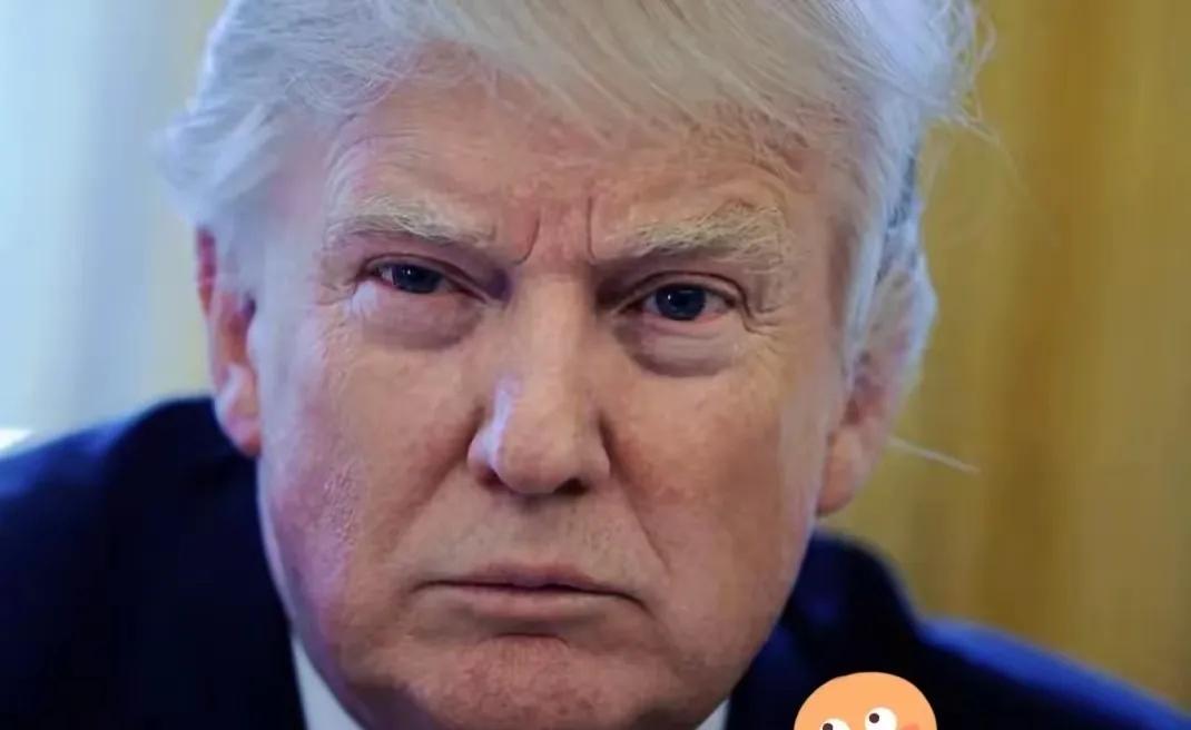 面对中国的强硬，特朗普在社交平台上表达了强烈不满，他写道：“中国这步走砸了，彻底