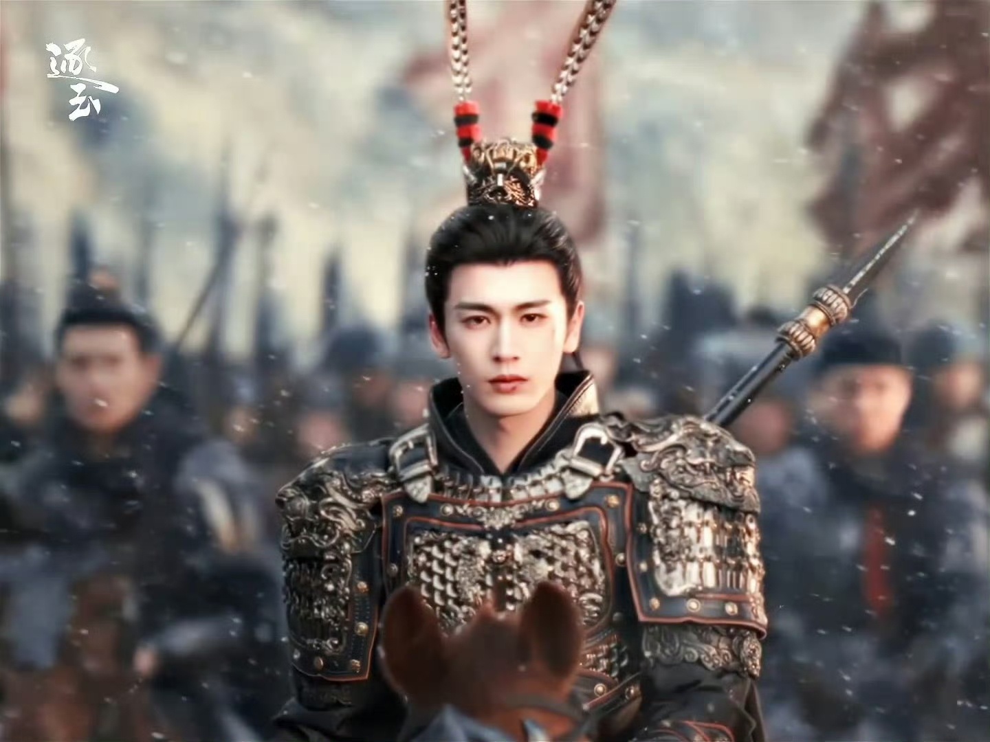 张凌赫为什么被称为粉底液将军了但是这个造型确实好看，我看逐玉就是看颜值！
