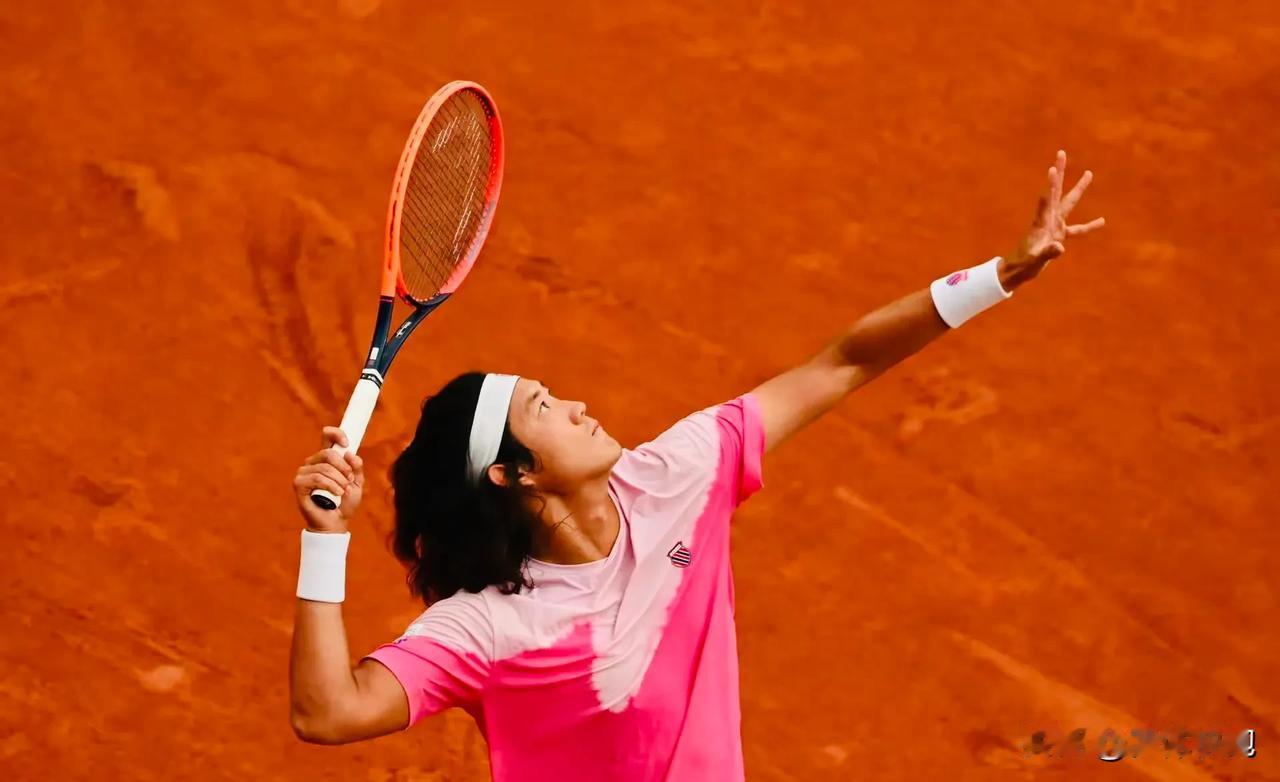 张之臻晋级ATP500汉堡站男单八强！男单第二轮比赛中，即时排名第32位的张之臻