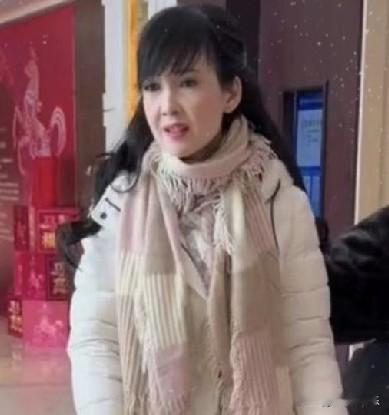 出道39年首圆梦！58岁周慧敏的春晚“玉女”归来
 
58岁“玉女掌门人”周慧敏