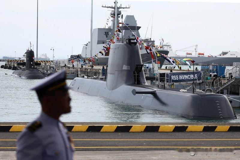 俄方否认潜艇遭乌无人潜航器击伤 俄乌冲突又有新消息，乌克兰国家安全局15日宣称“